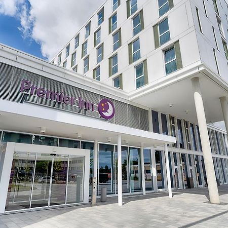 Premier Inn Wolfsburg City Centre Exterior photo